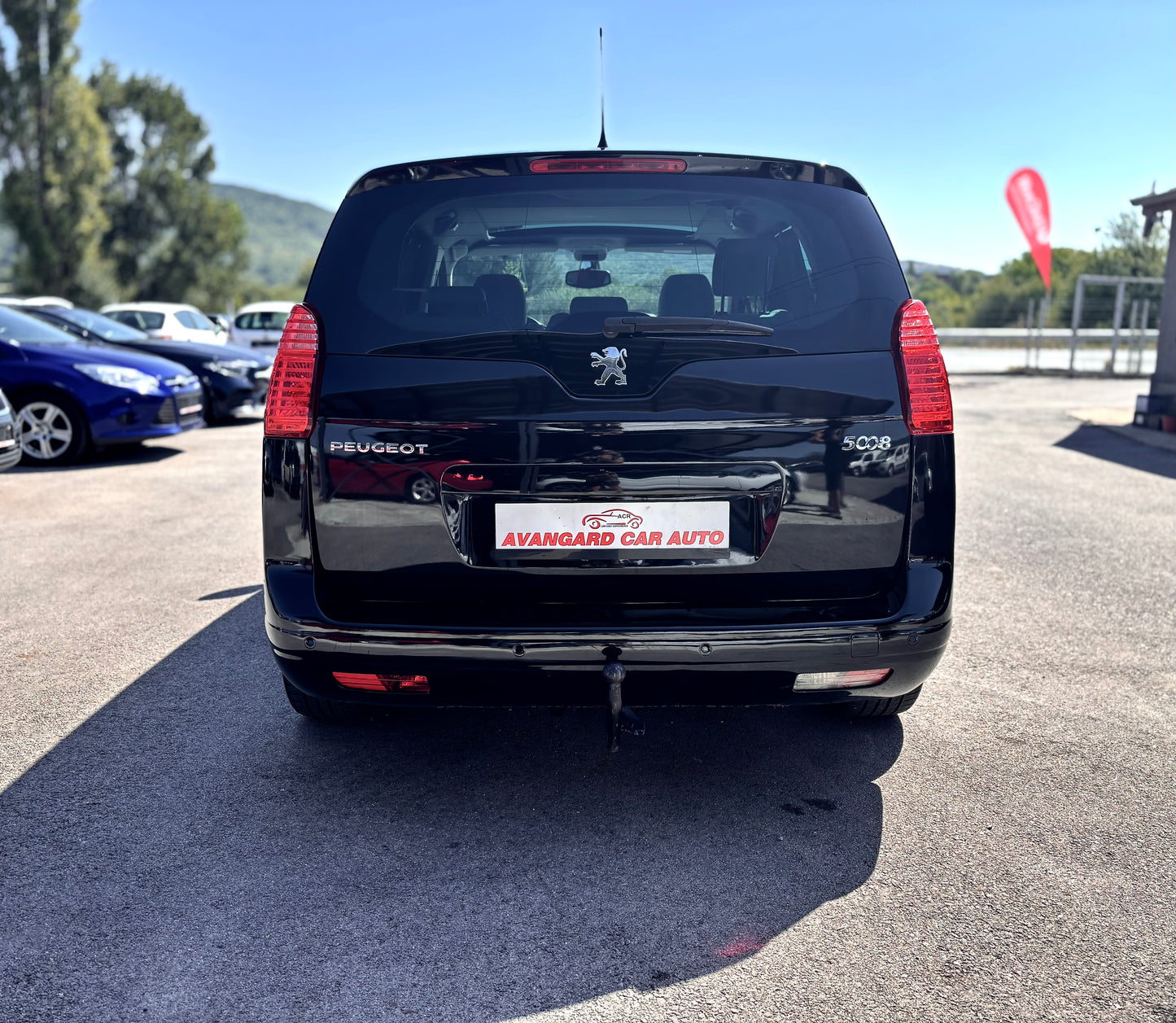 PEUGEOT 5008