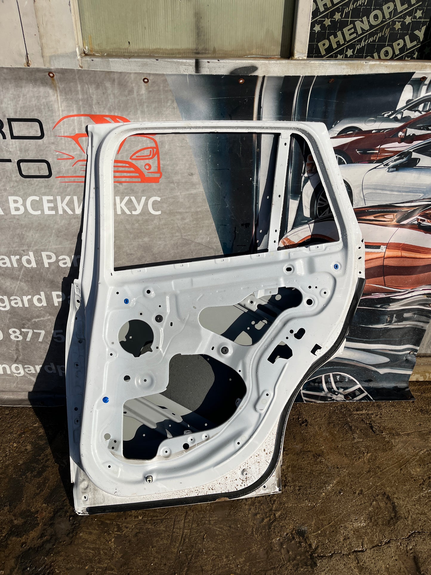 задна дясна врата BMW X1 F48 (2015-2022)