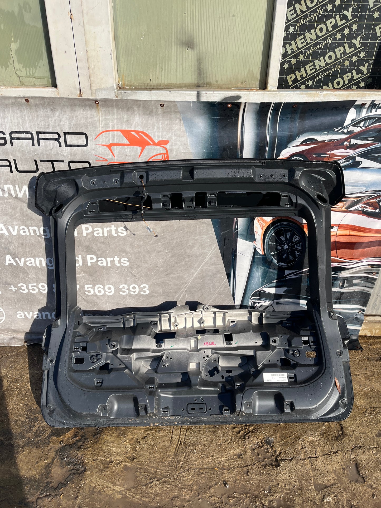 Багажник • Volvo XC60 2017–