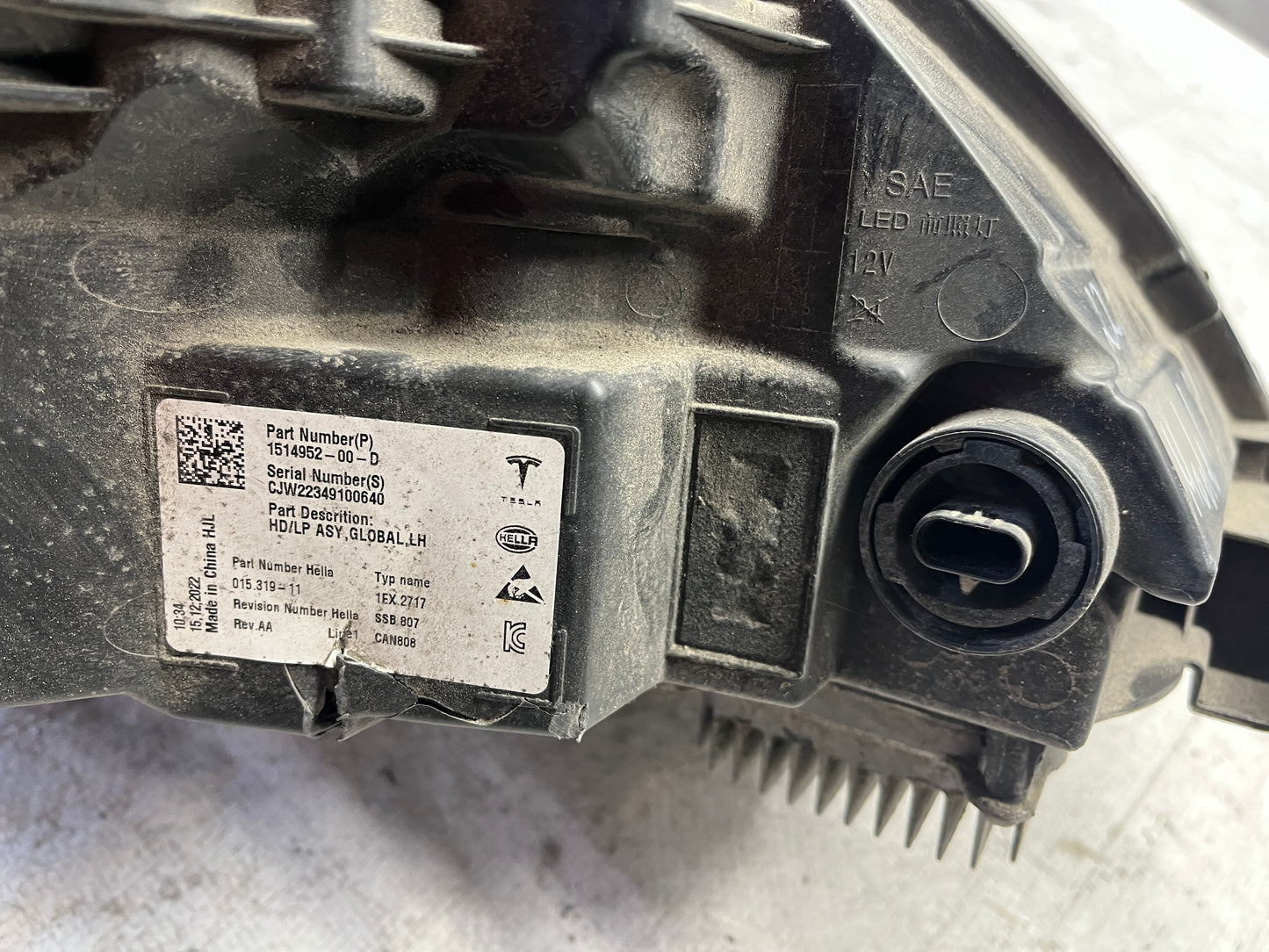 ляв фар Tesla 3/Y 2017-