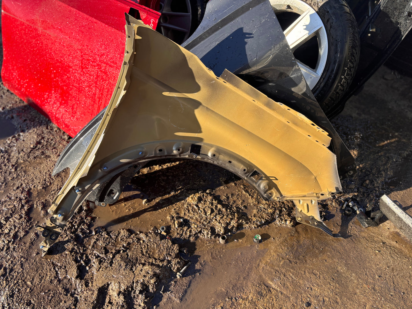 Калник преден ляв • Peugeot 3008 / 5008 2016–2024