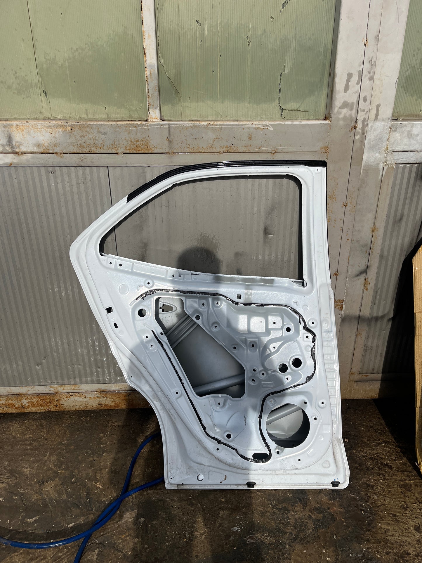 Задна лява врата Toyota Yaris Cross 20-