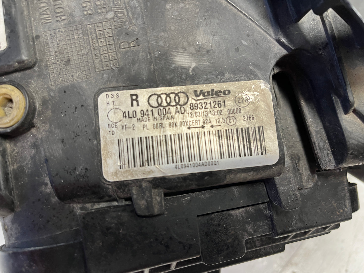 Фар Audi Q7 4l0 12-