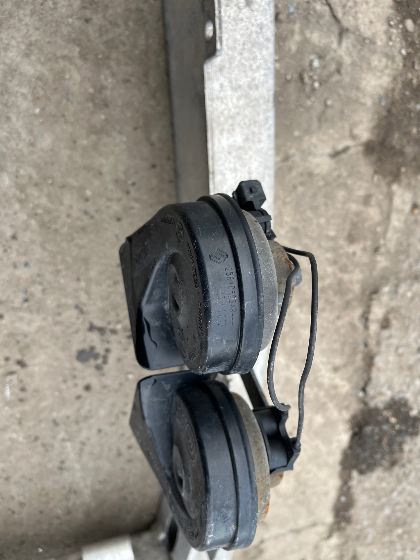 Греда Renault Scenic 3