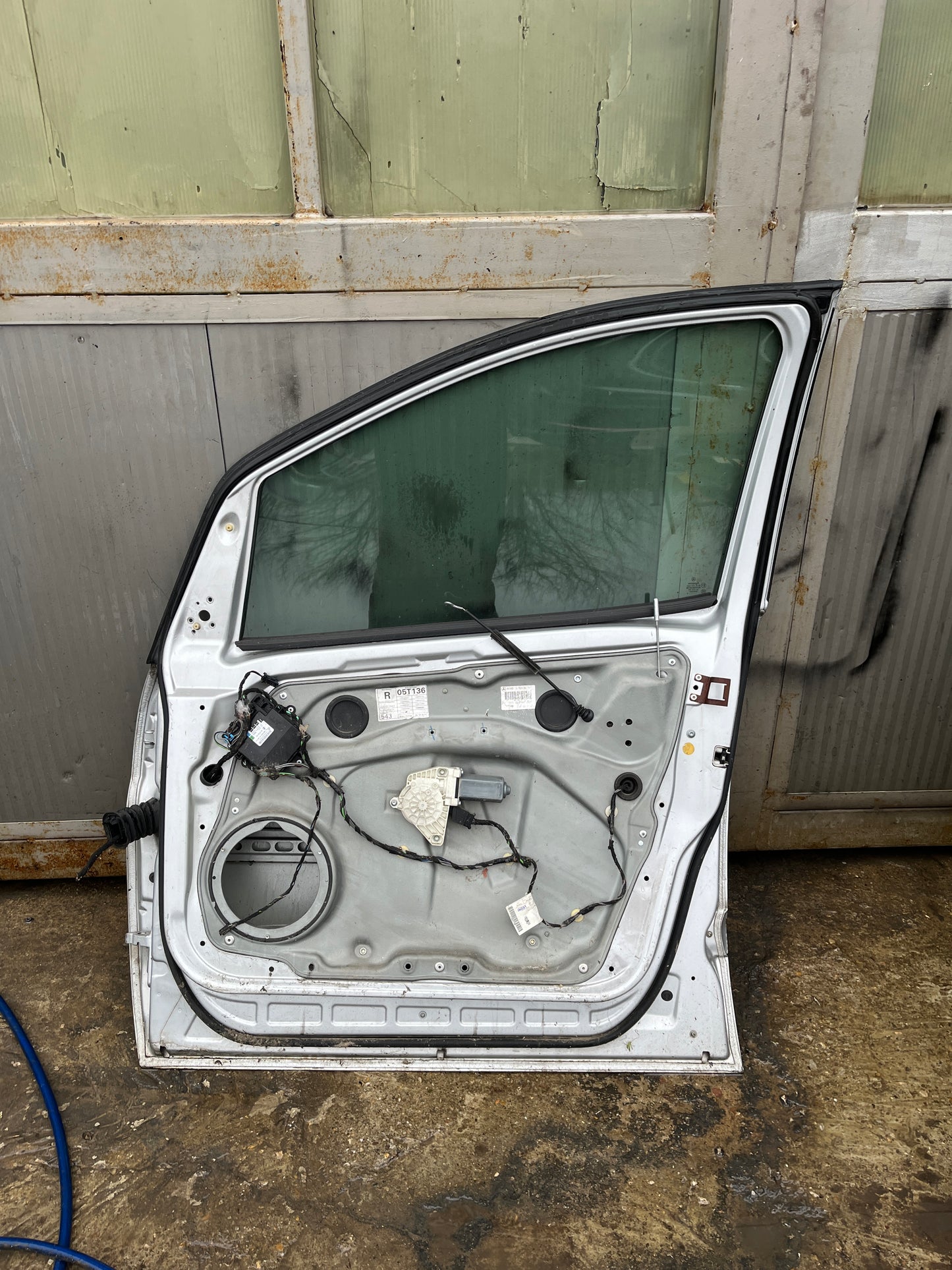 Врата предна дясна Mercedes B-class