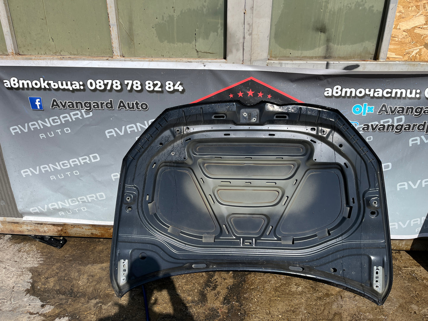 Капак Volkswagen Golf 7