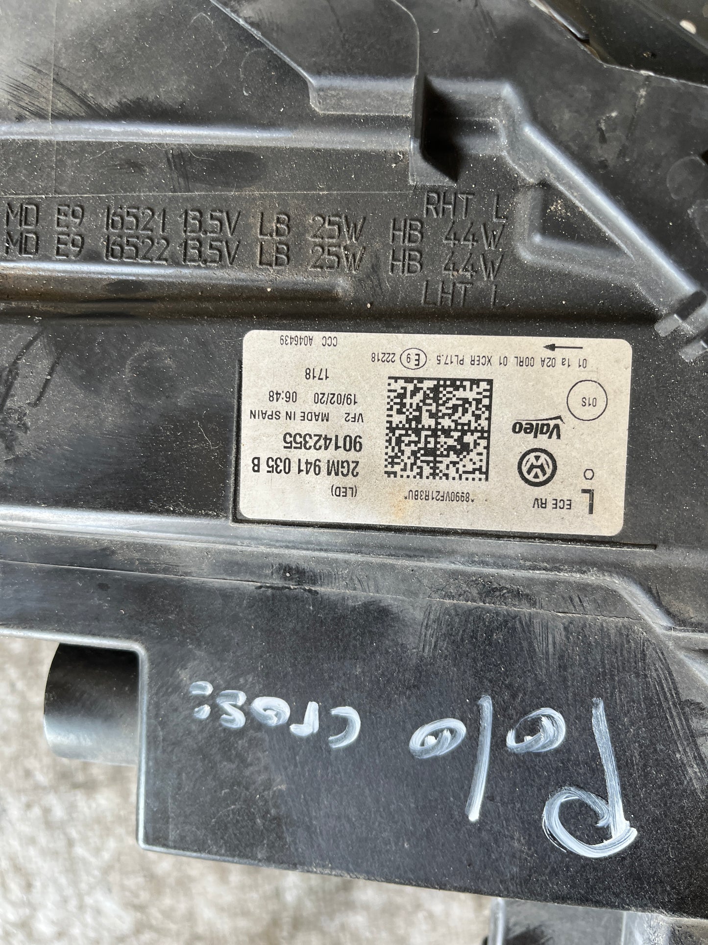 фар Volkswagen T-cross