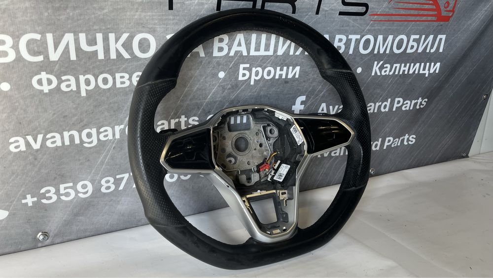 2 броя волан VW Golf 8 2019-