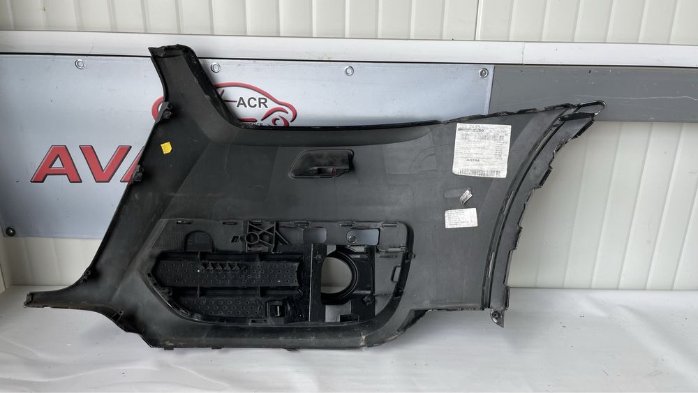 2 броя десен ъгъл за предна броня Audi Q3 (2011-2014)