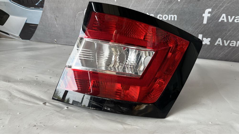 Десен стоп Skoda Fabia 3