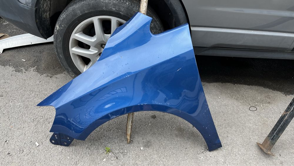Ляв и десен калник VW Golf 5 Plus