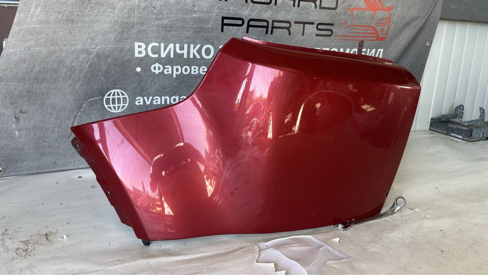 2 броя десен и 2 броя ляв ъгъл от задна броня Range Rover Evoque L538