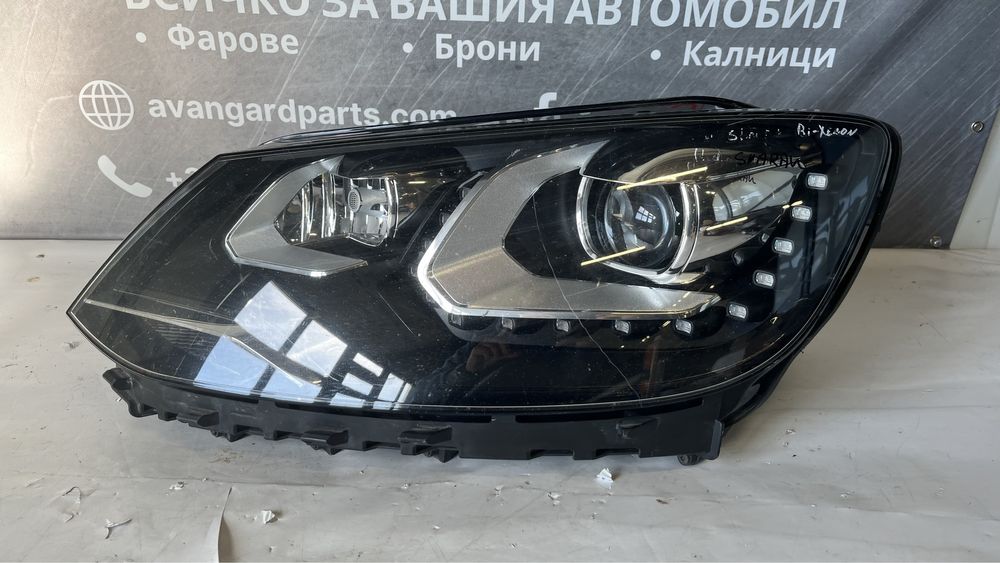 2 броя ляв фар Volkswagen Sharan 2 (2010-2012)