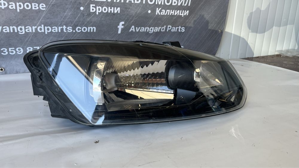 2 броя десен фар Volkswagen Polo