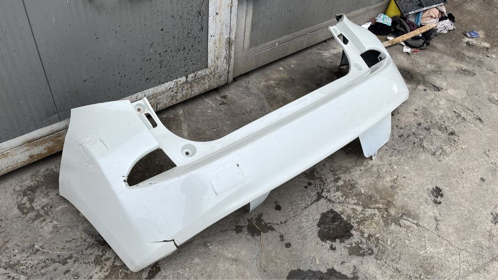 3 броя задна броня Toyota Ractis 2 (2010-2017)