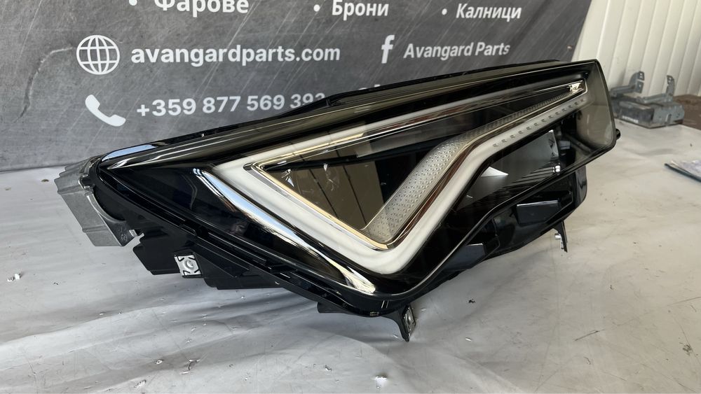 Десен фар Seat Ateca Facelift 2020-
