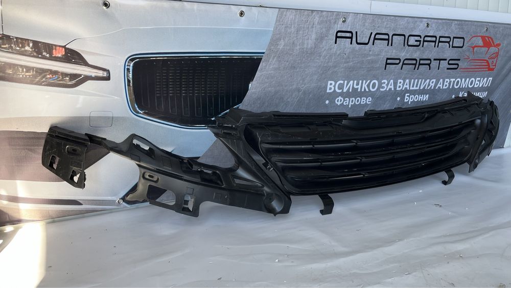 2 броя решетка Peugeot 308