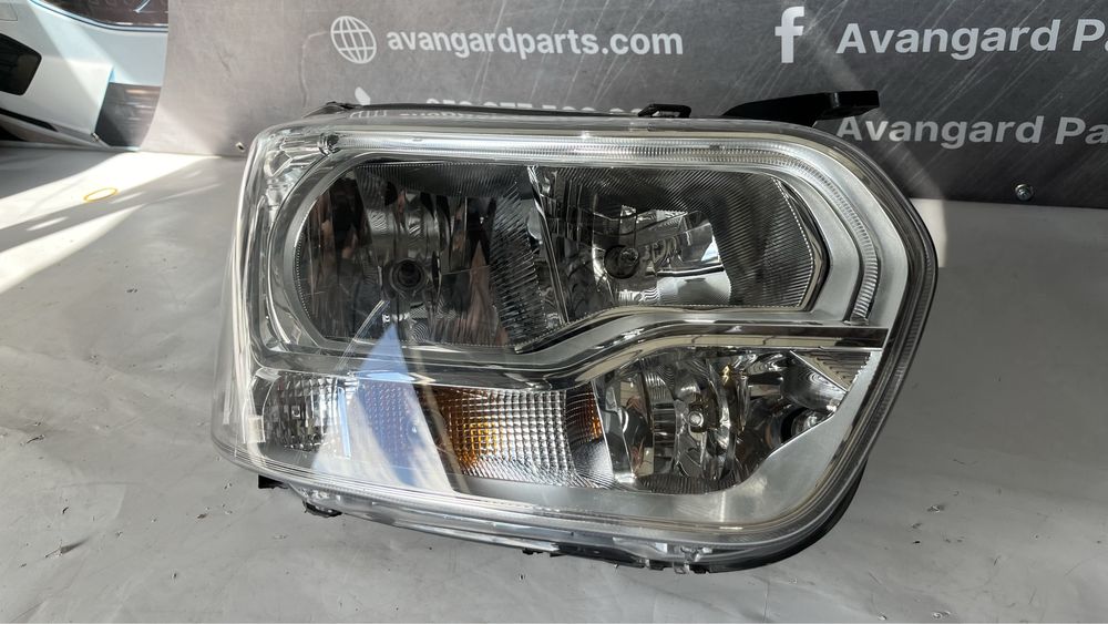 Ляв и десен фар Ford Transit 2013-