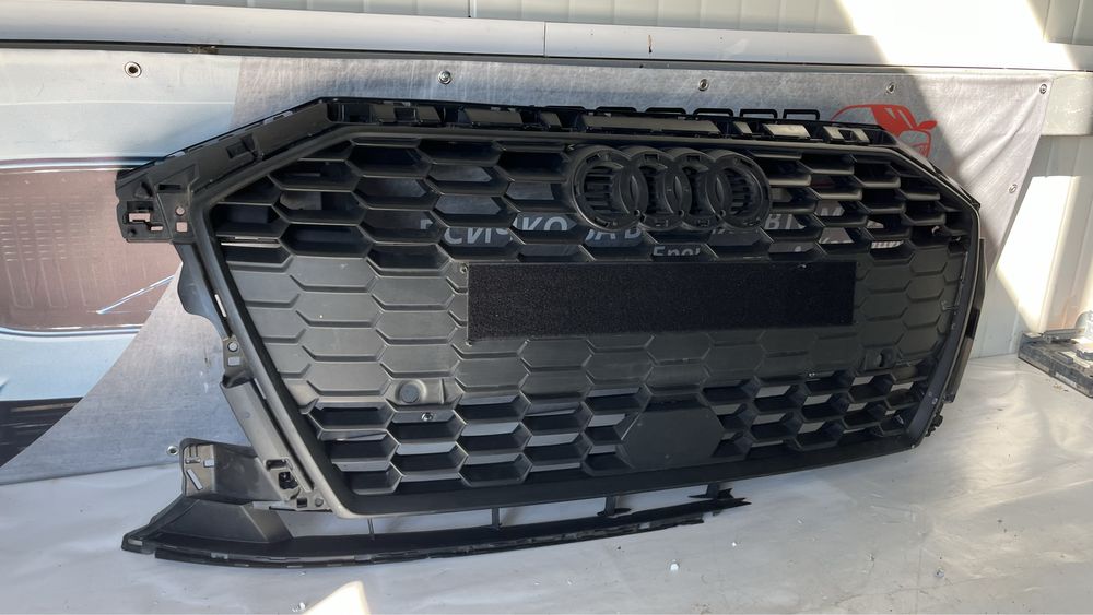 Решетка Audi A3 8Y S-Line 2020-