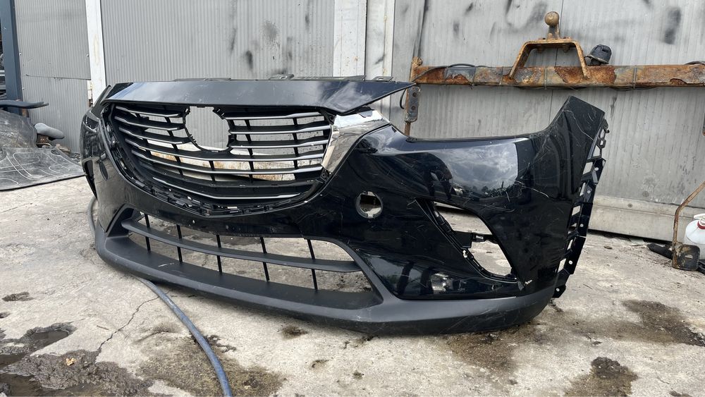 Предна броня с решетките Mazda CX3 2013-