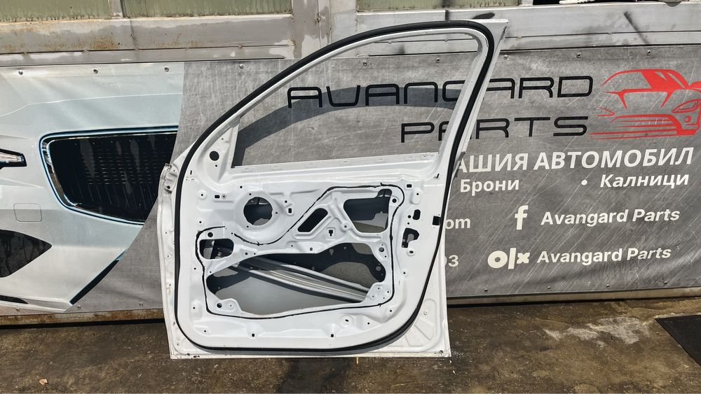 Предна дясна врата BMW X5 F15 (2013-2018)