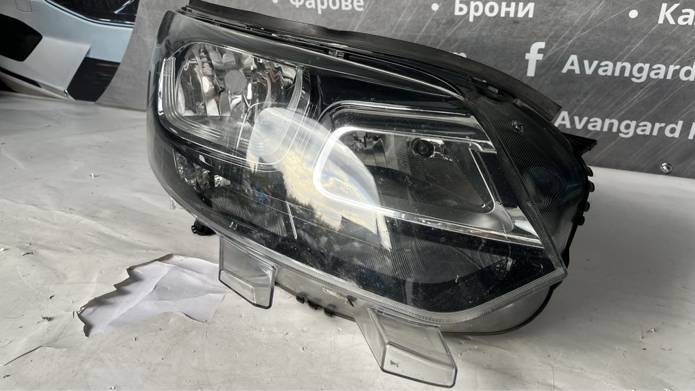 2 броя десен фар Peugeot Expert,Citroen Jumpy