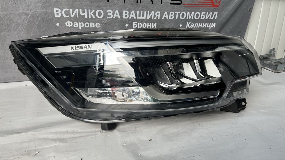 Десен фар Nissan Primastar/NV 300 2021-