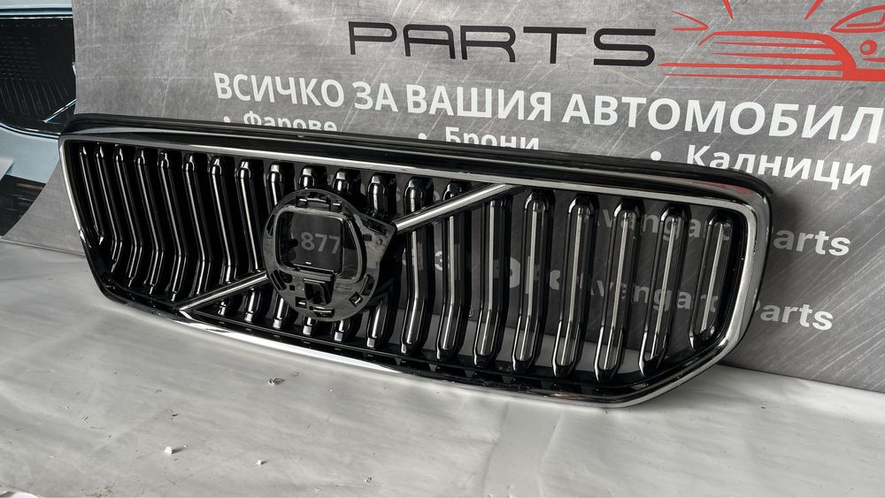 Решетка Volvo XC40 2018-