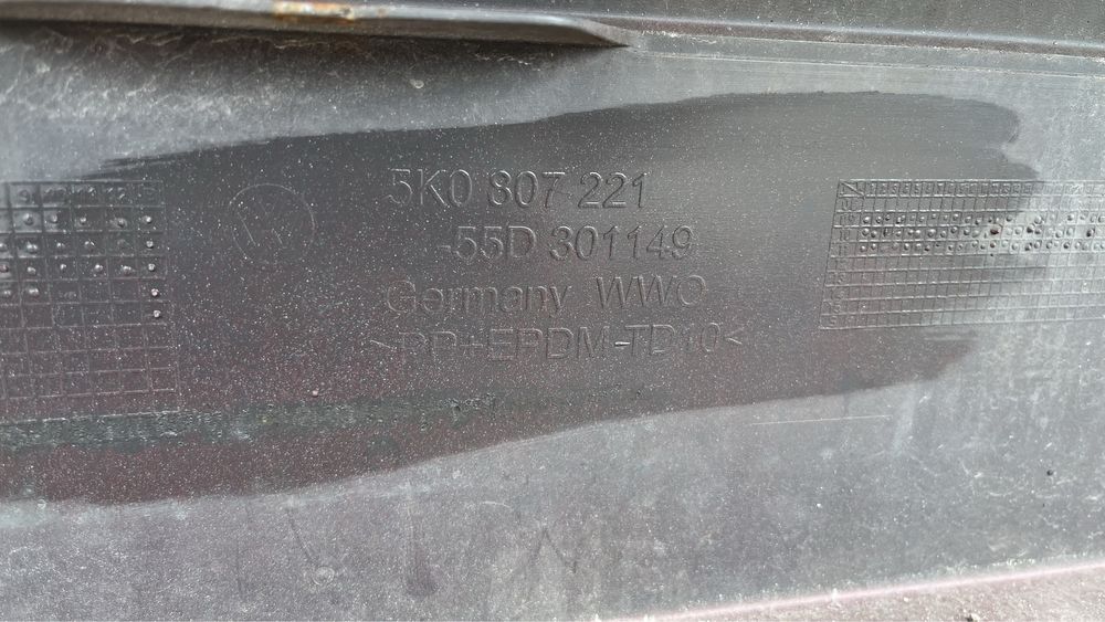 2 броя предна броня VW Golf 6 (2008-2012)