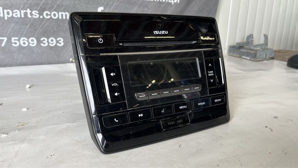 CD/радио плеър Isuzu D-Max 2020-