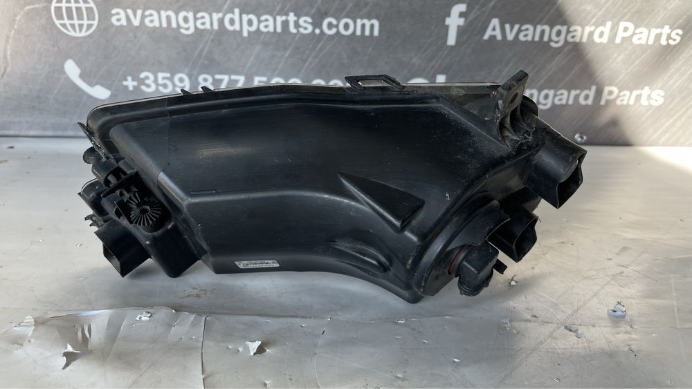 4 броя десен и 2 брой ляв халоген Volkswagen Transporter T6