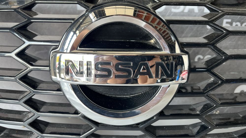 Маска Nissan Juke 2 (2019-2023)