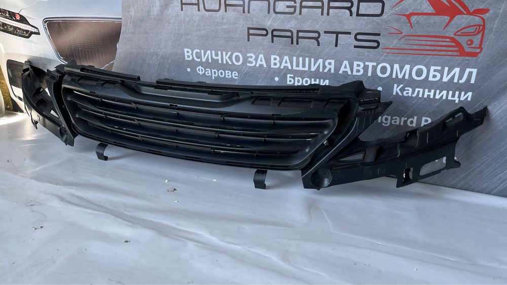 2 броя решетка Peugeot 308