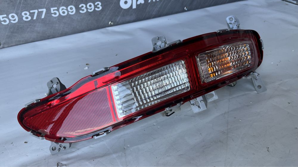2 броя ляв стоп Kia Sportage 4 2016-
