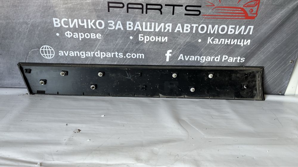 Праг на предна дясна врата Suzuki SX4 S-cross