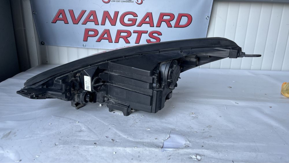 2 броя десен фар Kia Sportage 2016-2021