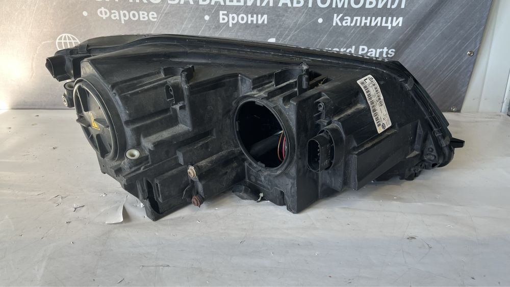2 броя ляв фар Volkswagen Sharan 2 (2010-2012)