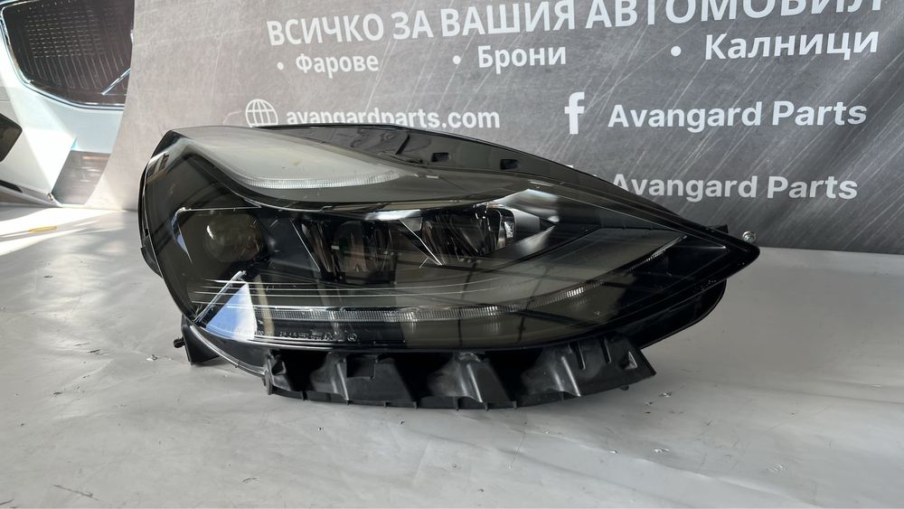 Десен фар Tesla 3Y 2017-