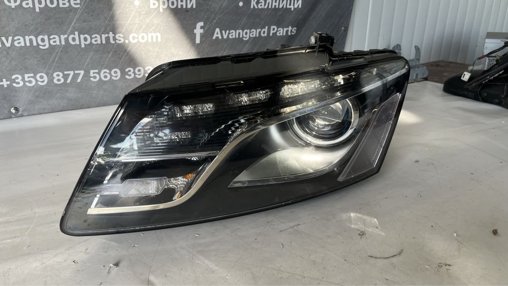 2 броя десен фар и 1 брой ляв фар Audi Q5 8R 2008-2017