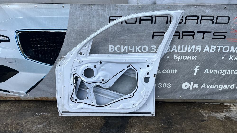 Предна дясна врата BMW 1 F20/F21