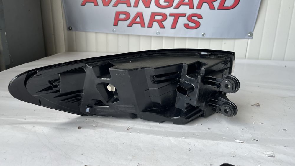 Десен стоп Volkswagen ID 4 2020-
