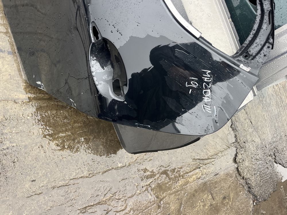 Врата Mazda 3 2019г