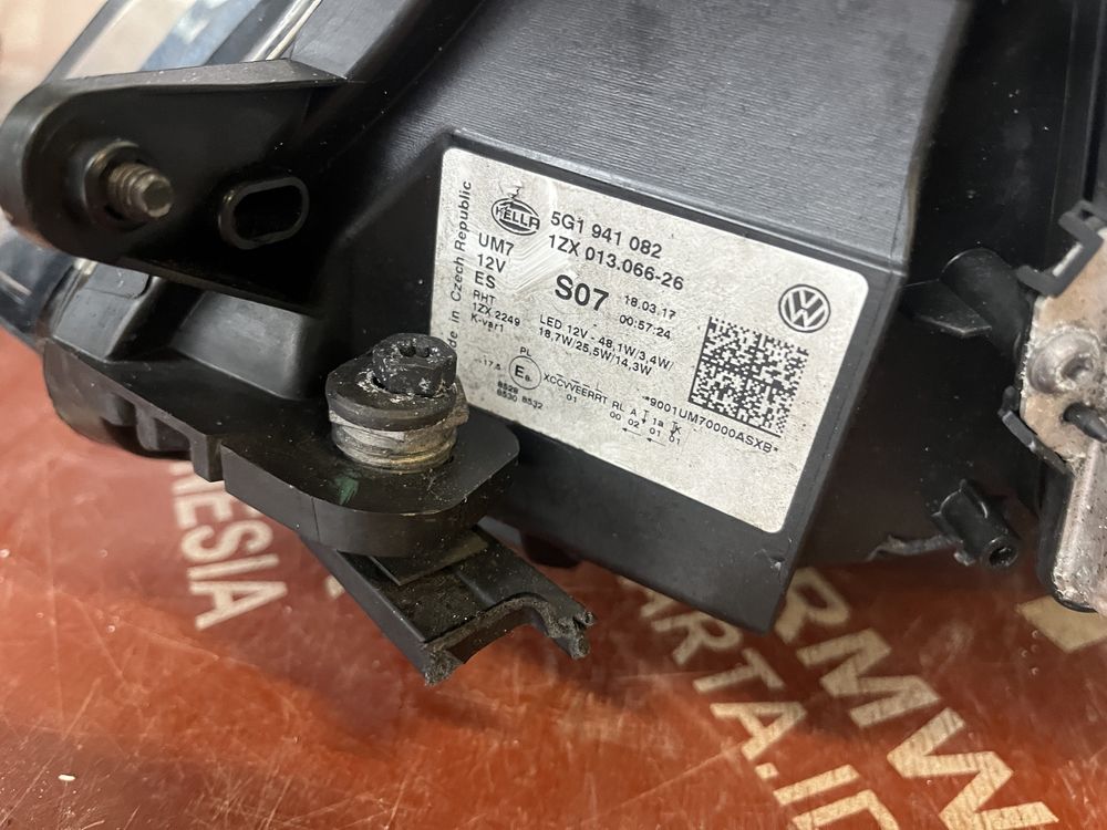 Фар Volkswagen Golf 7 Full LED