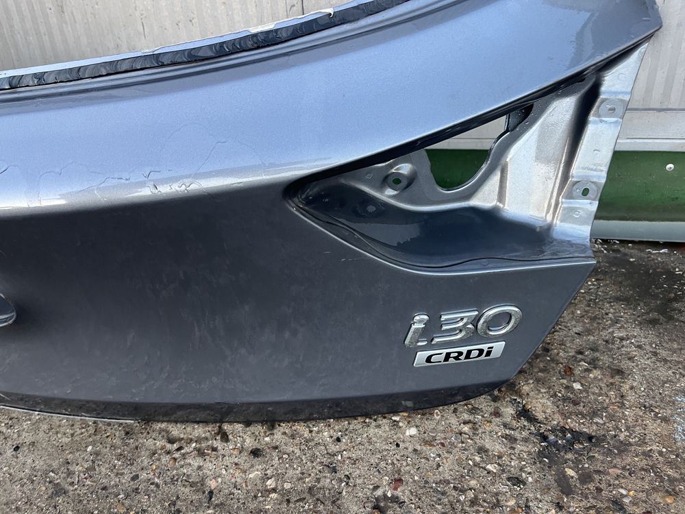 Капак/багажник Hyundai I30 2017г 3бр