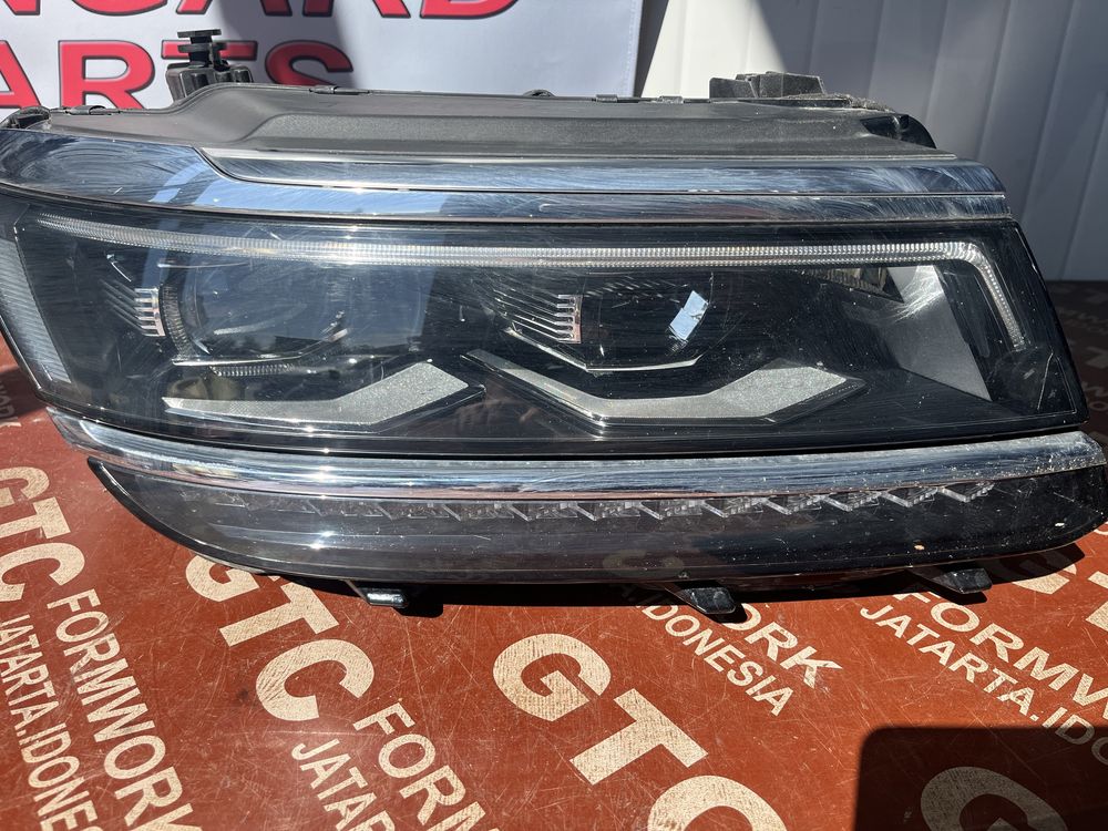 Фар Volkswagen Tiguan Full Led 16-