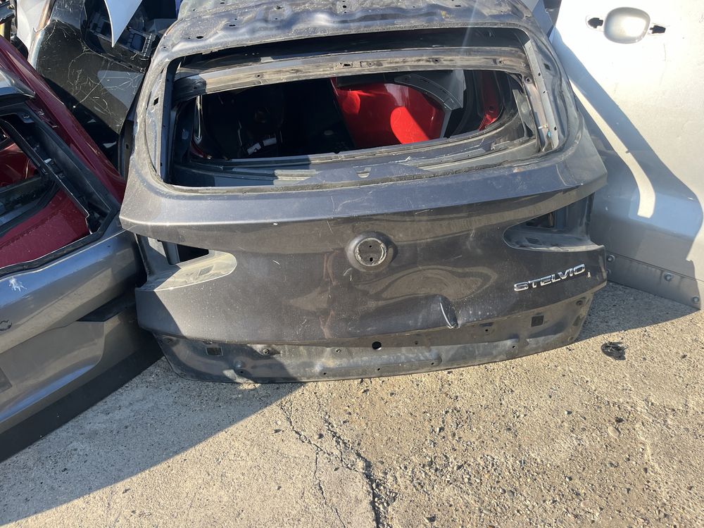 Капак,багажник Alfa Romeo Stelvio 2бр