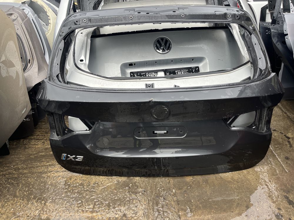 Капак/багажник BMW IX3