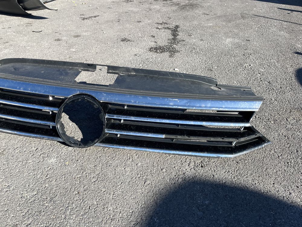 Решетка Volkswagen Passat B8 2бр