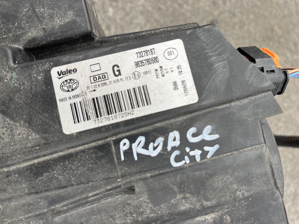 Фар Toyota Proace