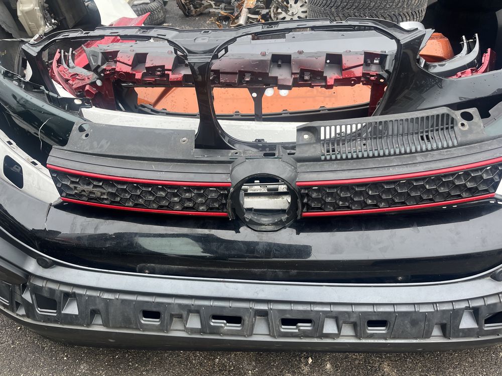 Решетка Volkswagen Golf 6 GTI 2009-